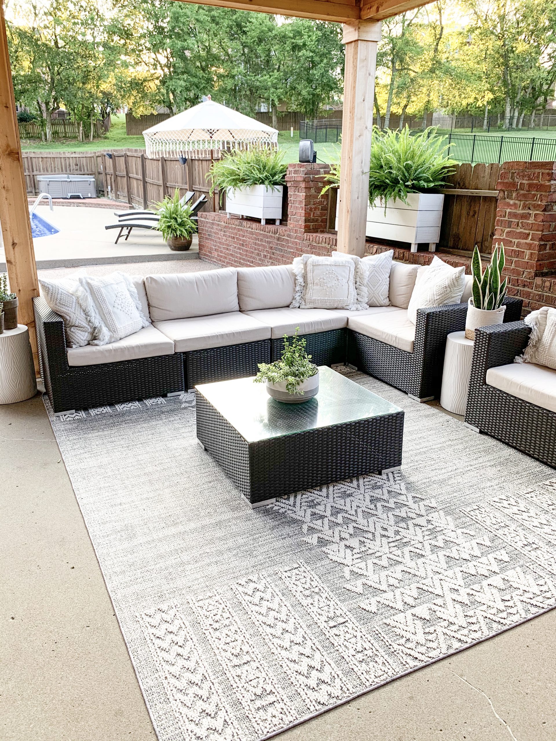 Why I'm OBSESSED with Indoor-Outdoor Rugs (& Where I Buy Them)