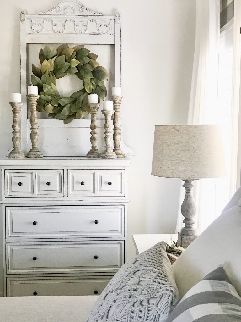 white distressed chest of drawers